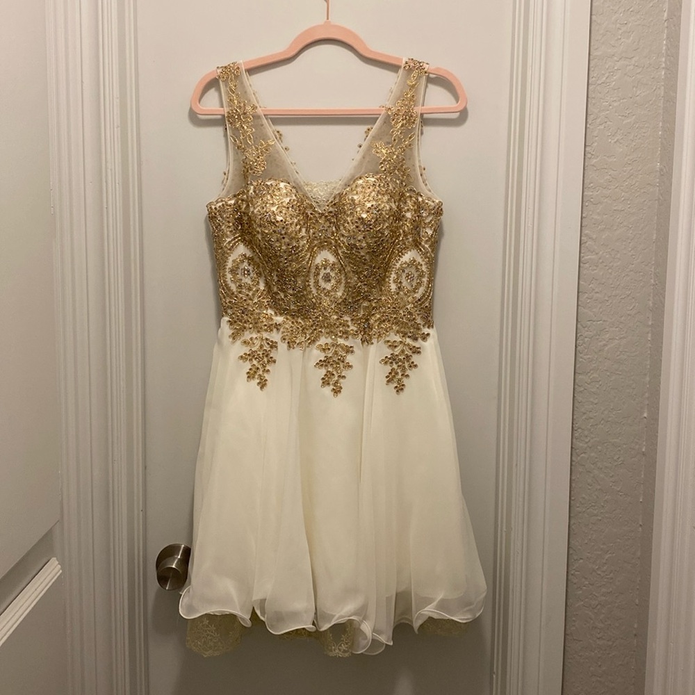White and Gold appliqué homecoming dress, size 8